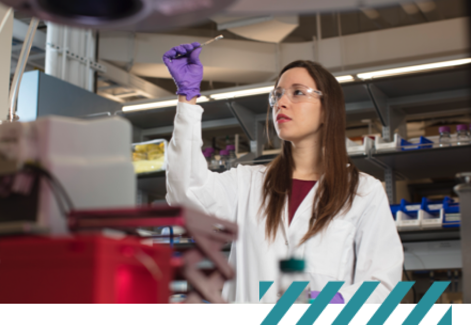 biotechnology student in lab